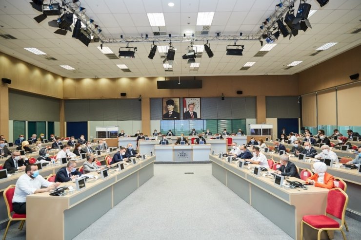 İstanbul Valisi Ali Yerlikaya” Günlük yaklaşık 37 bin 38 bin test kapasitesine ulaştık”