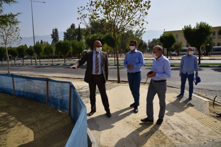 Manisa’da yeşil alan çalışmaları devam ediyor