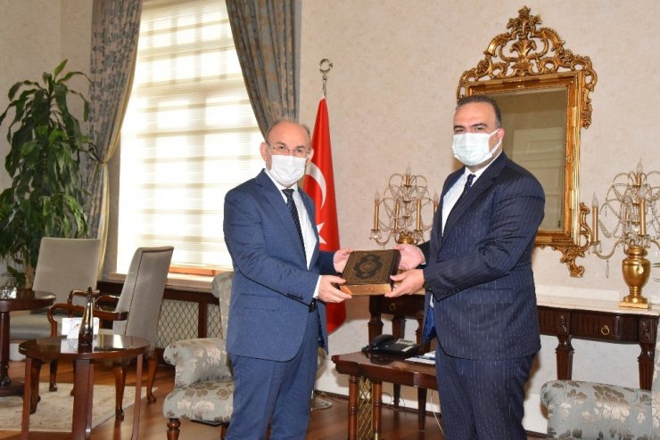 Manisa’da TDV Kadın, Aile ve Gençlik Hizmetleri Merkezi açıldı