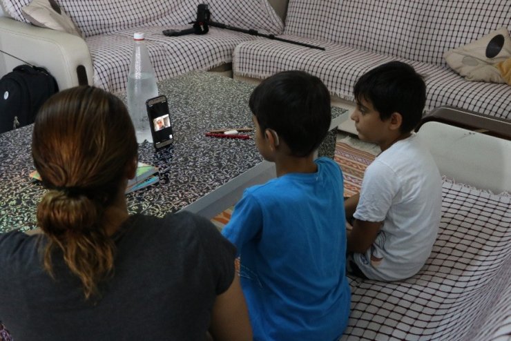 Uzaktan eğitim için internet istiyorlar