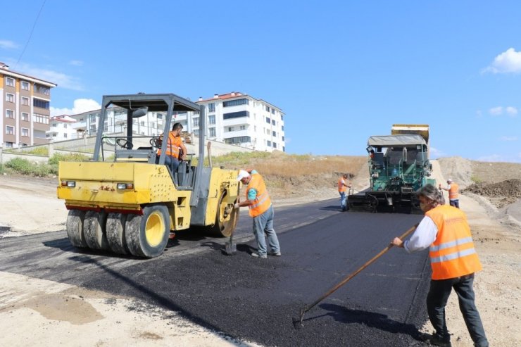 Safranbolu’da asfalt çalışmaları sürüyor
