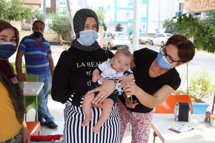 Antalya’da terk edilmiş üç aylık bebek bulundu