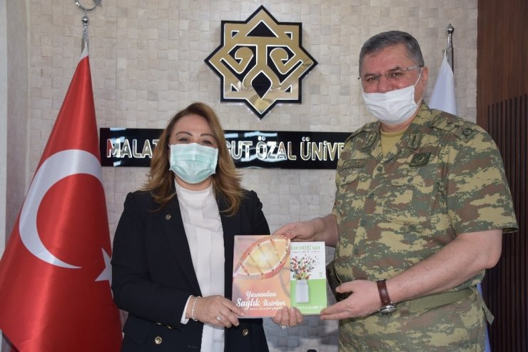 Tümgeneral Arslan’dan Rektör Karabulut’a ziyaret