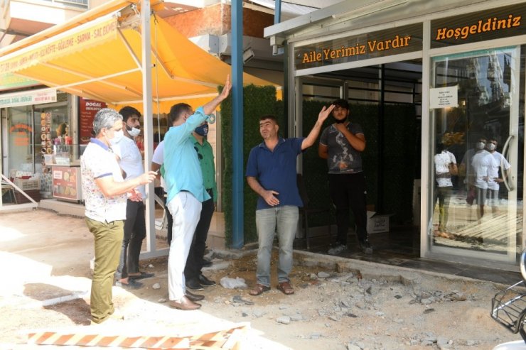 Başkan Özyiğit, yenileme çalışmaları süren Alanya Sokağını inceledi