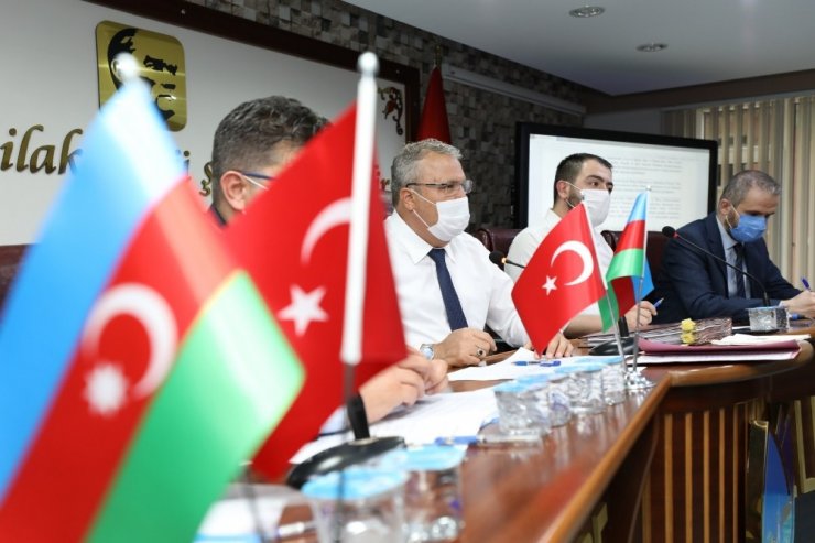 Yunusemre’den ‘İki devlet tek millet vurgusu’