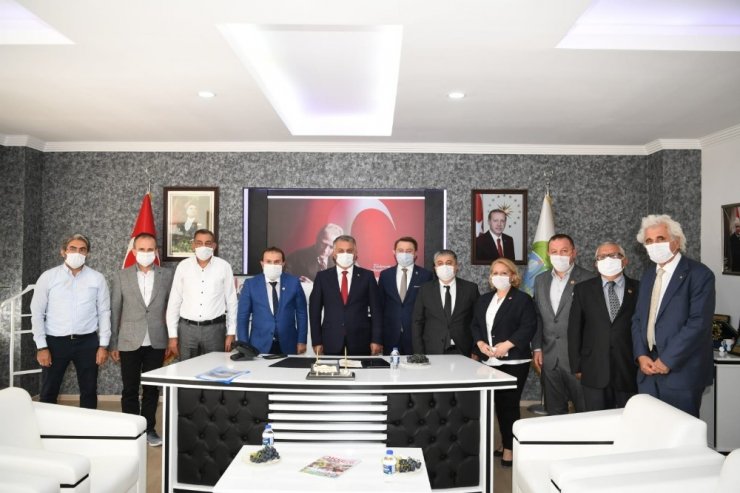 Vali Yazıcı: "Halka hizmette hızlı ve çözüm odaklı davranmalıyız. "