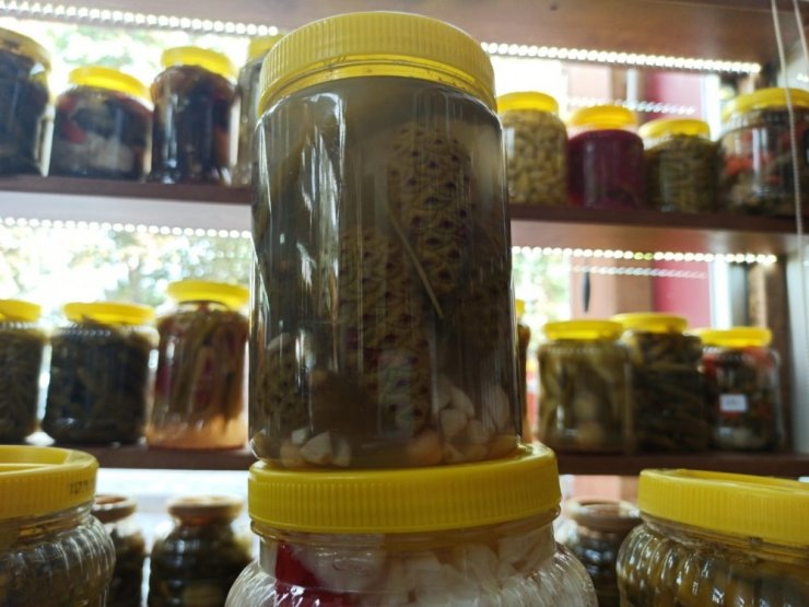 Bu turşunun sadece suyu içiliyor