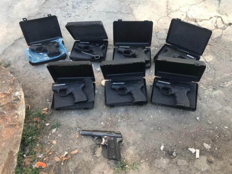 Bursa’da ruhsatsız silah ve mühimmat operasyonu