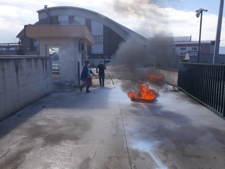 Düzce’de tahliye ve yangın tatbikatı gerçekleştirildi