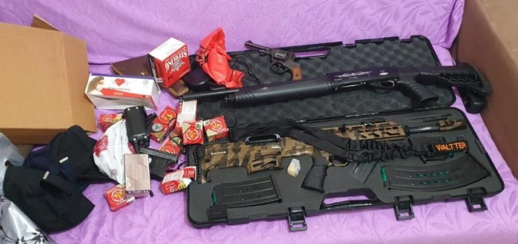 Dernek kisvesi altında kumar oynatılmasına polis geçit vermedi