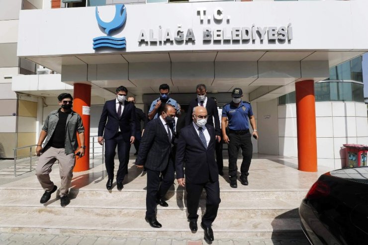 Vali Köşger’den 9 saatlik Aliağa turu