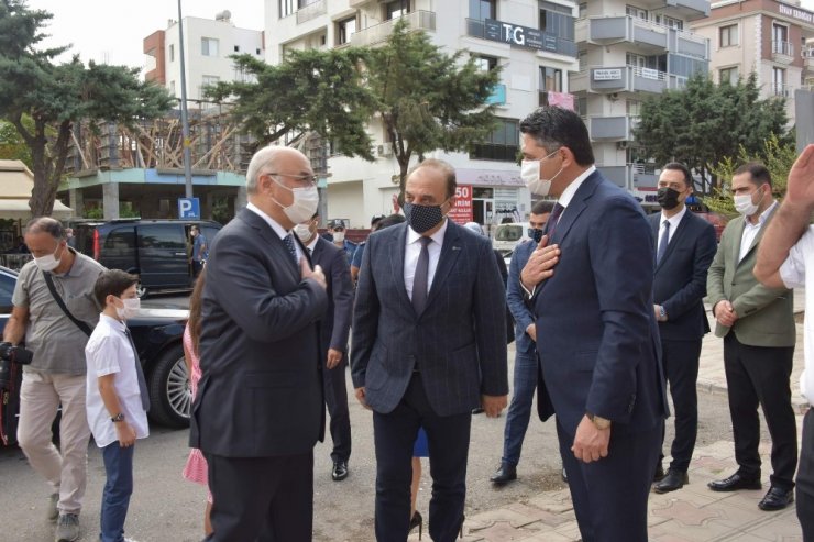 Vali Köşger’den 9 saatlik Aliağa turu