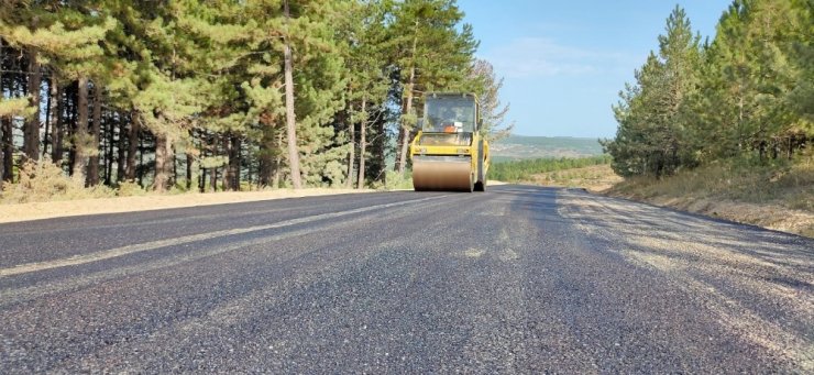 Karabük Özel İdarenin asfalt çalışması sürüyor