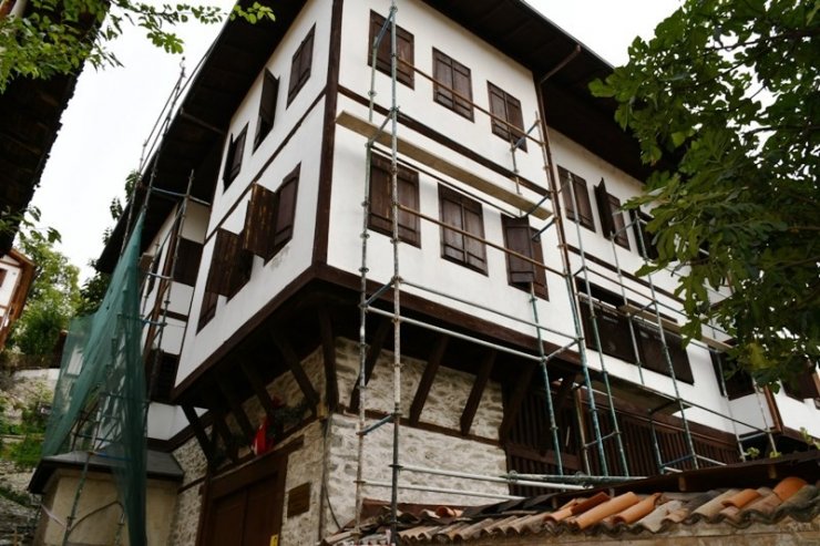 Vali Gürel’den Kaymakamlar Evi’nde inceleme