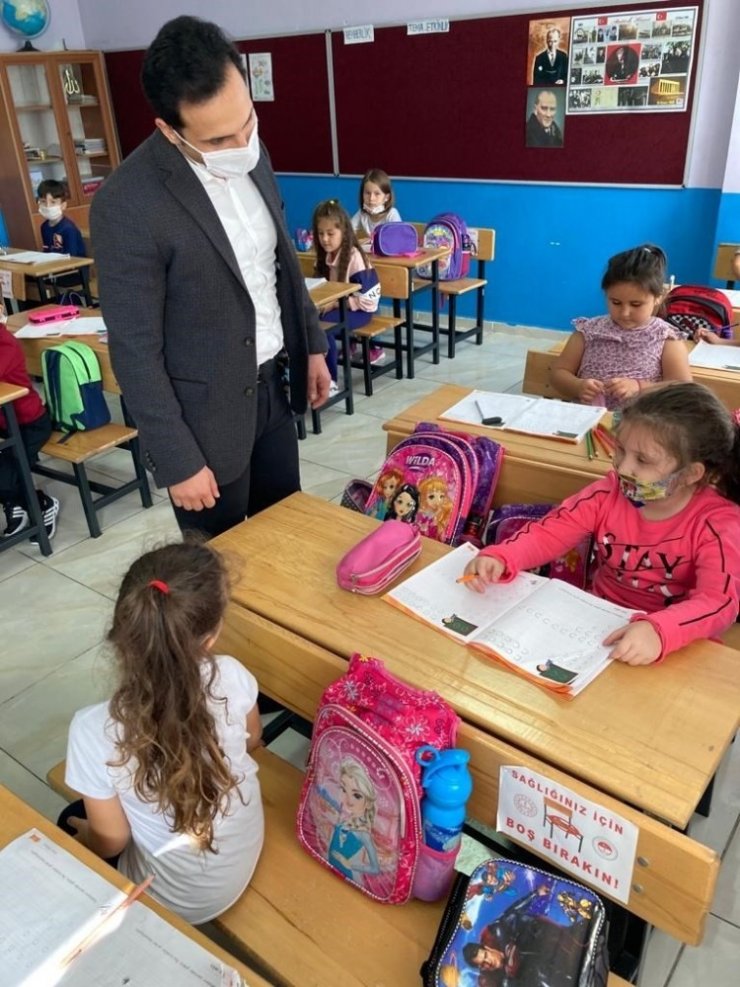 Kaymakam Erdem’den okullara ziyaret