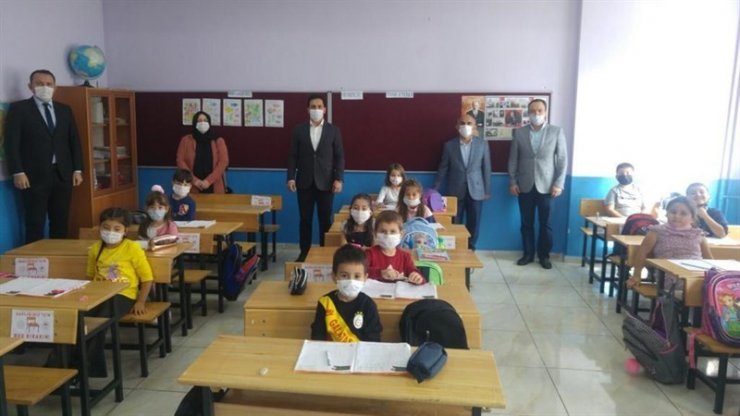 Kaymakam Erdem’den okullara ziyaret