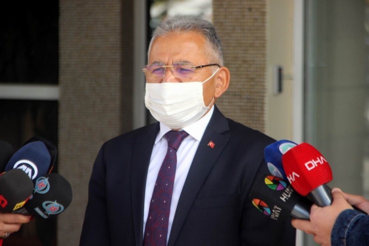 Kayseri’de açık alanda sigara içenlere 900 TL ceza uygulanacak