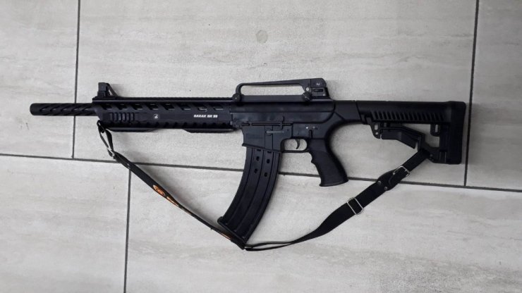 Eşiyle tartışıp rastgele ateş açtı, 2’si çocuk 3 kişi yaralandı