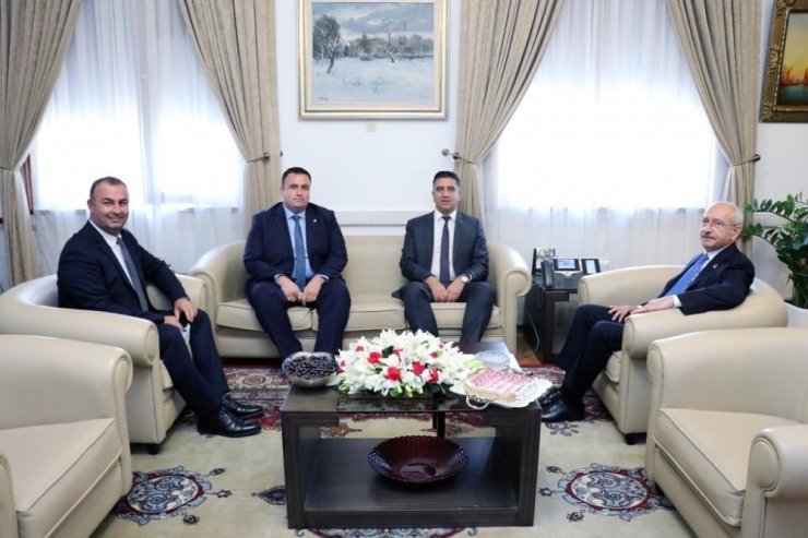 Başkan Mustafa Kayalar, Kılıçdaroğlu ile görüştü