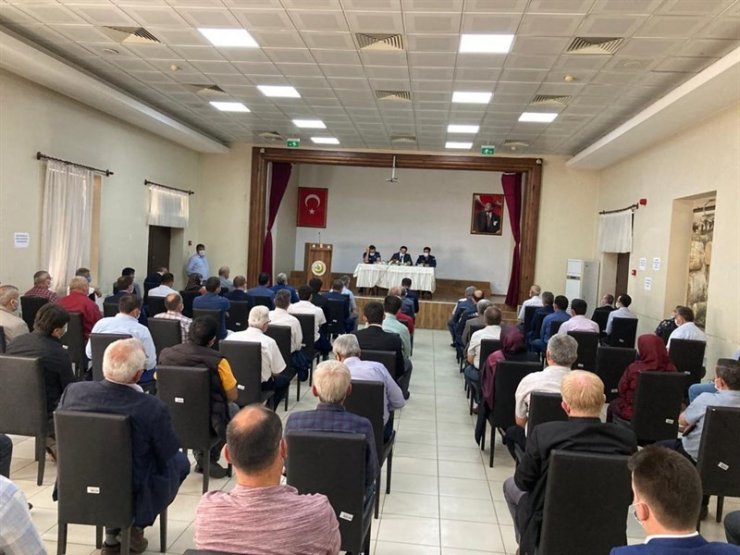 Kaymakam Erdem muhtarlar ve kurum amirleri toplantısı yaptı