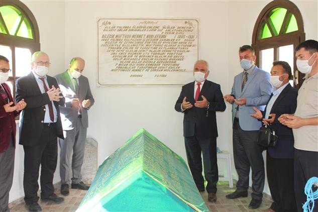 Şehit Müftü Mehmet Nuri Efendi kabri başında anıldı