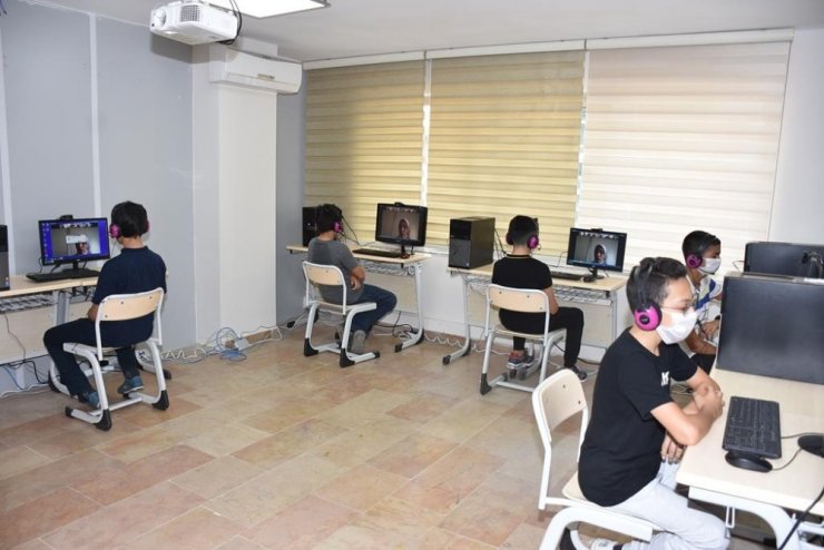 Şehzadeler Belediyesi EBA Eğitim Sınıfı’nı hizmete açtı