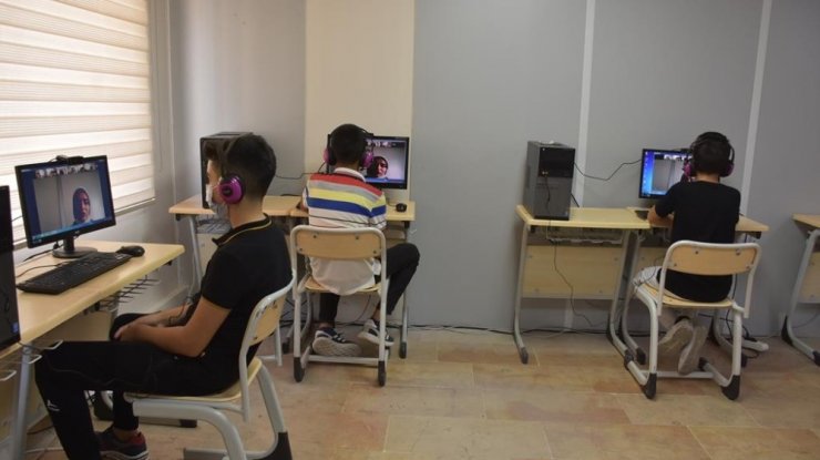 Şehzadeler Belediyesi EBA Eğitim Sınıfı’nı hizmete açtı
