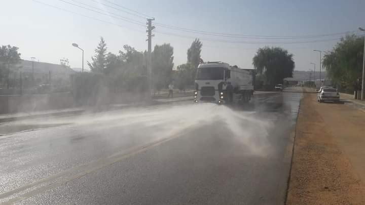 Sincan’ın dört bir köşesinde dezenfekte çalışmaları devam ediyor