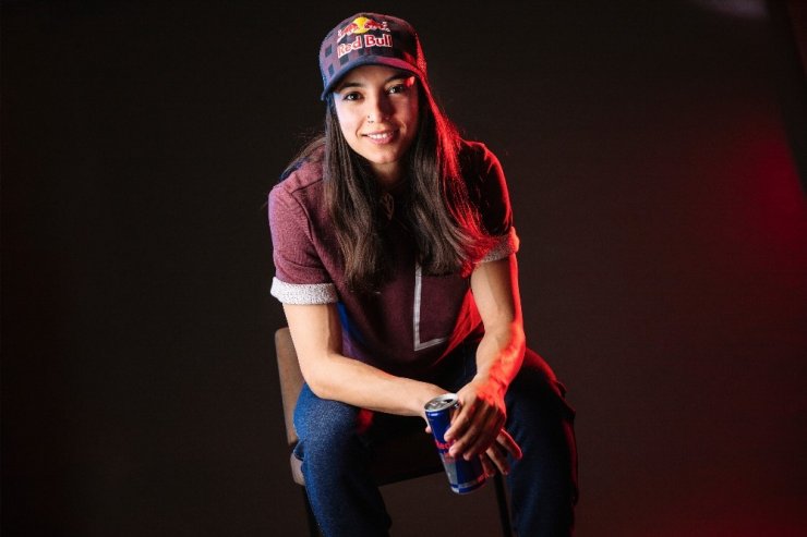 Hazal Nehir, bahçesini antrenman alanına dönüştürdü