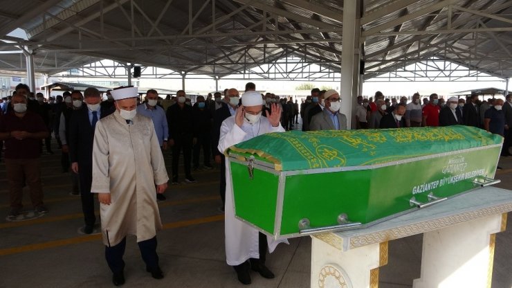 İş adamı Hacı Ahmet Ziylan son yolculuğuna uğurlandı