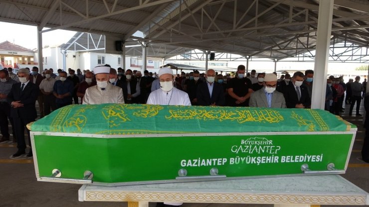 İş adamı Hacı Ahmet Ziylan son yolculuğuna uğurlandı