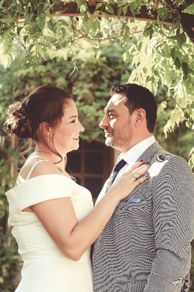 20 yıl sonra genç âşıklar gibi poz verdiler