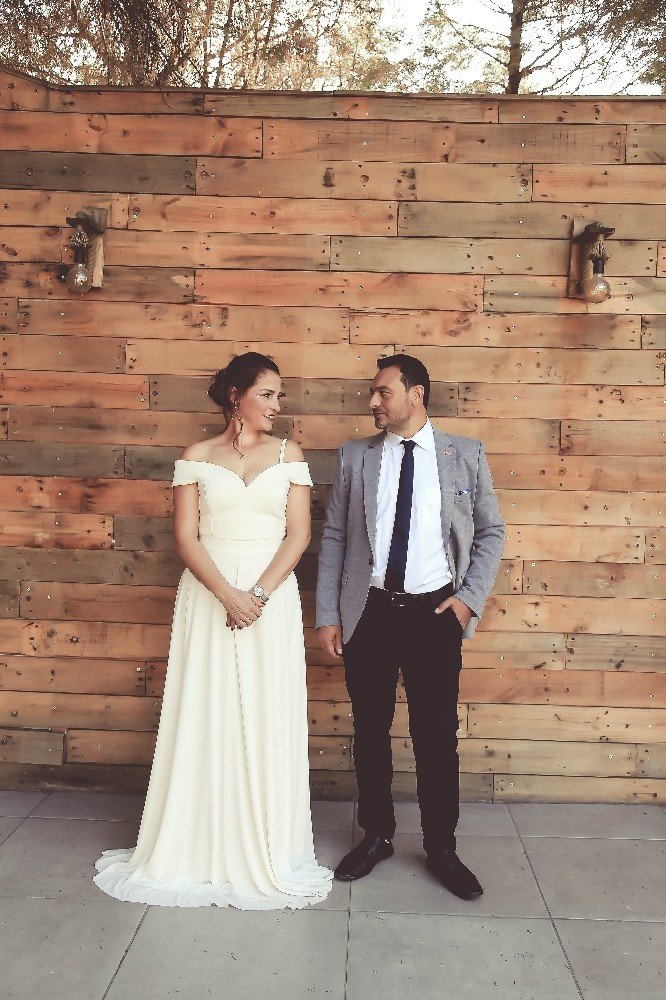 20 yıl sonra genç âşıklar gibi poz verdiler