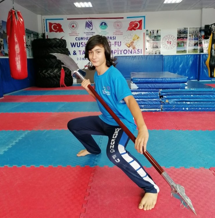 Yunusemreli wushucudan yaşıtlarına ’spor yapın’ çağrısı