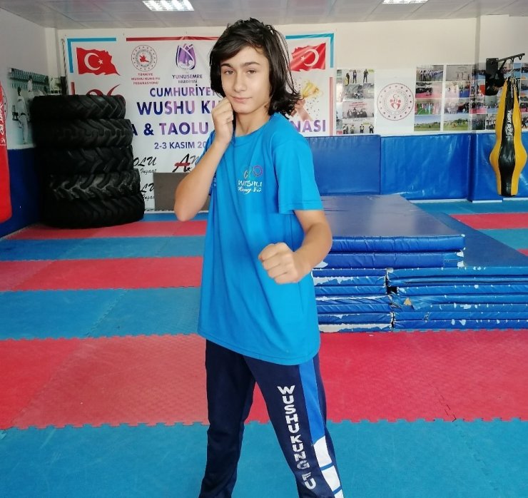 Yunusemreli wushucudan yaşıtlarına ’spor yapın’ çağrısı