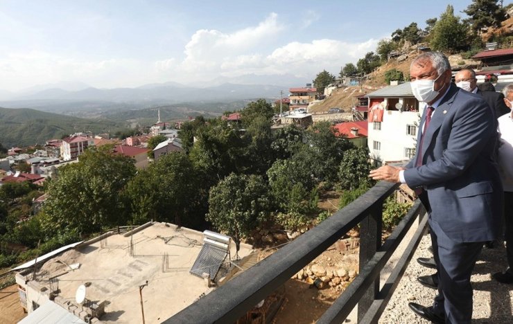 Karalar: "Aladağ’a 10 yılda yapılamayan hizmeti 1 yılda yaptık"