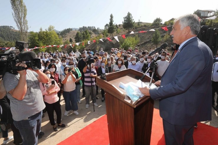 Karalar: "Aladağ’a 10 yılda yapılamayan hizmeti 1 yılda yaptık"