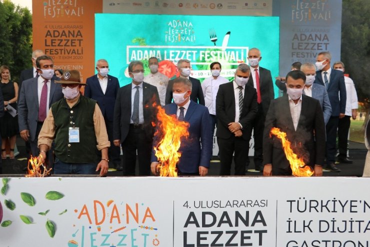 Adana Lezzet Festivali, mangal ateşinin yakılmasıyla başladı