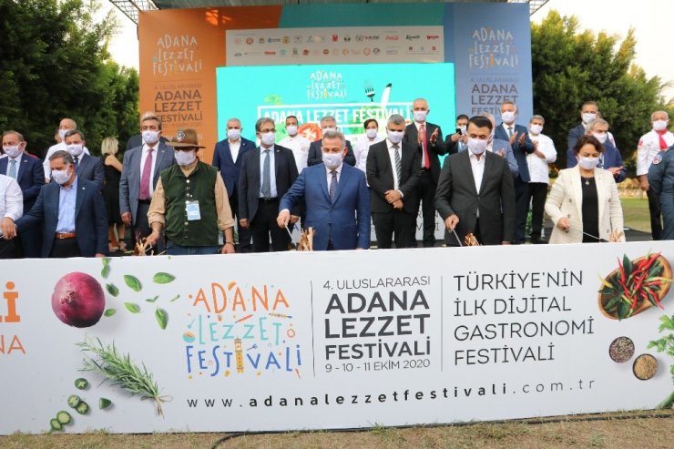 Adana Lezzet Festivali, mangal ateşinin yakılmasıyla başladı