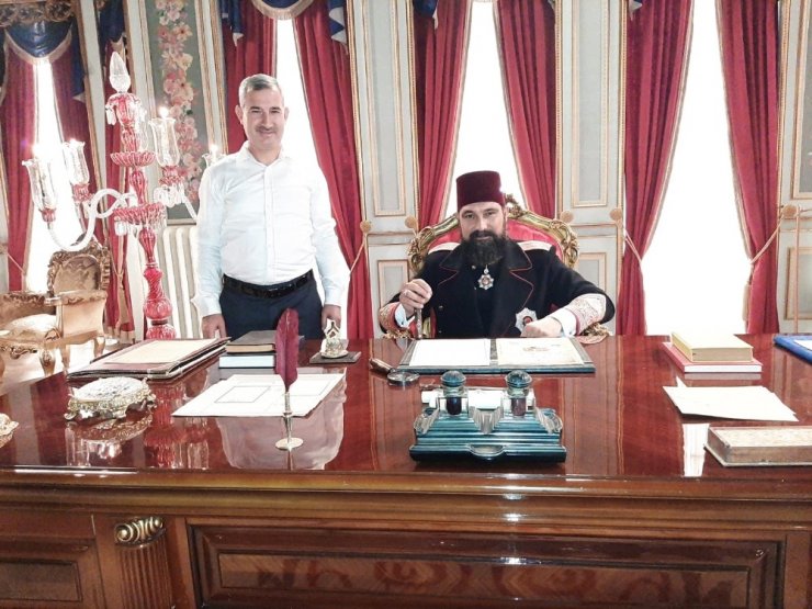 Başkan Çınar, "Payitaht-Abdulhamid" dizi setini ziyaret etti
