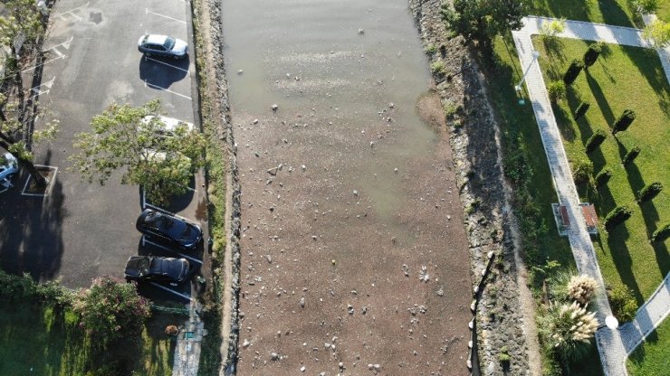 İstanbul’da yağmurdan sonra şoke eden görüntü: denize çöp aktı