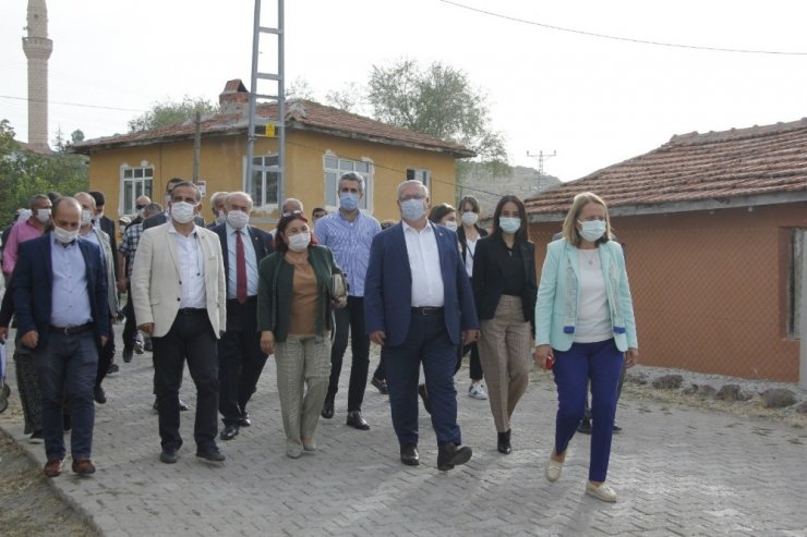 CHP Ankara Güdül’de esnafın problemlerini dinledi