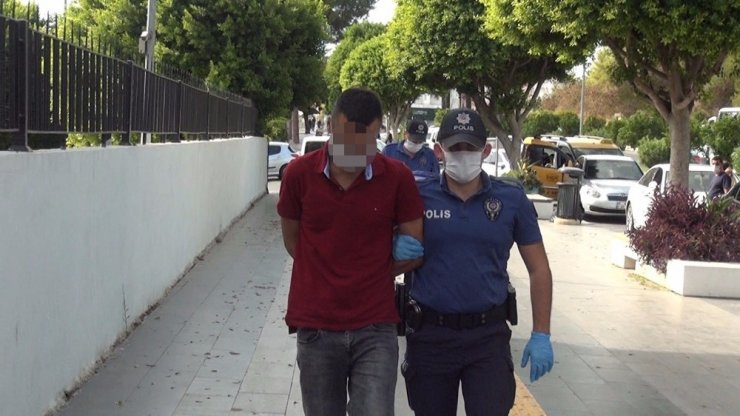 Kapalı çarşı esnafını bezdiren hırsızlar yakalandı