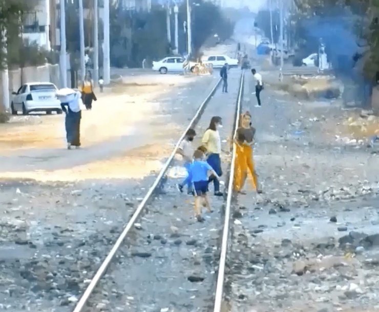 Diyarbakır şehir merkezinde demir yolu geçişleri artık daha güvenli