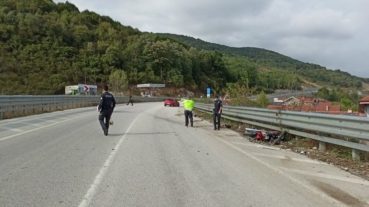 Düzce’de otomobil ile motosiklet çarpıştı: 1 ölü