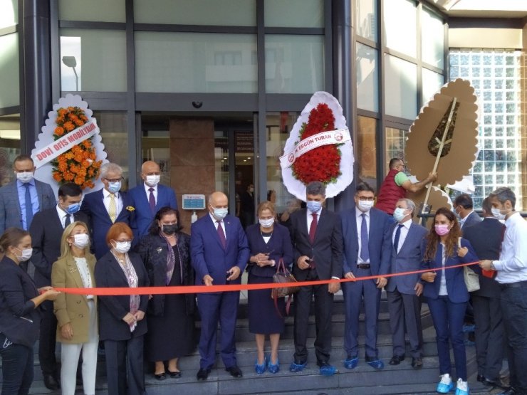 İstanbul Tıp Fakültesi ek hizmet binası açıldı