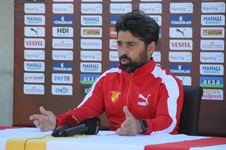 İlhan Palut: "Hedefimiz ligi ilk 7 içinde tamamlamak"