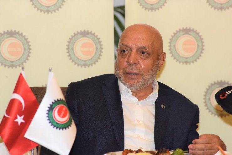 HAK-İŞ Genel Başkanı Arslan: "Bizim için birinci gündem maddesi 696 sayılı kanun hükmündeki kararnamenin 1 Kasım itibari ile yeni bir aşamaya gelmiş olması"