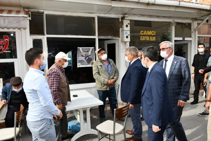 Vali Gürel hem denetledi hem de antik kentte çalışmaları yerinde inceledi