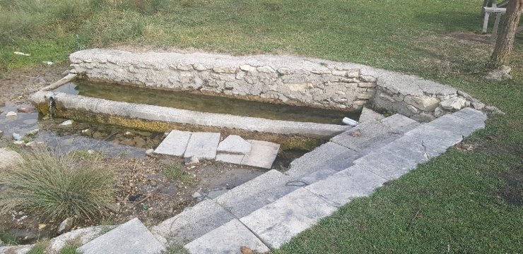 Su oluğuna düşen Ayşe Nur bebek yaşam savaşı veriyor